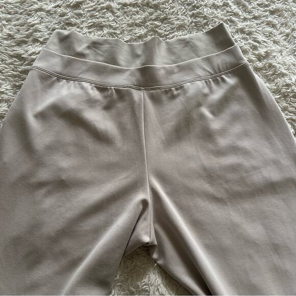 Athleta Seasoft Pant Abalone Grey Size L - Picture 11 of 12